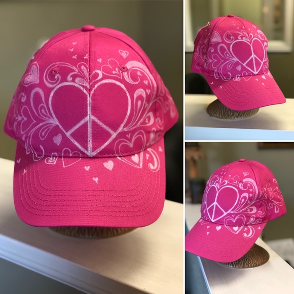 Pink women's hat - Picture 1 of 1